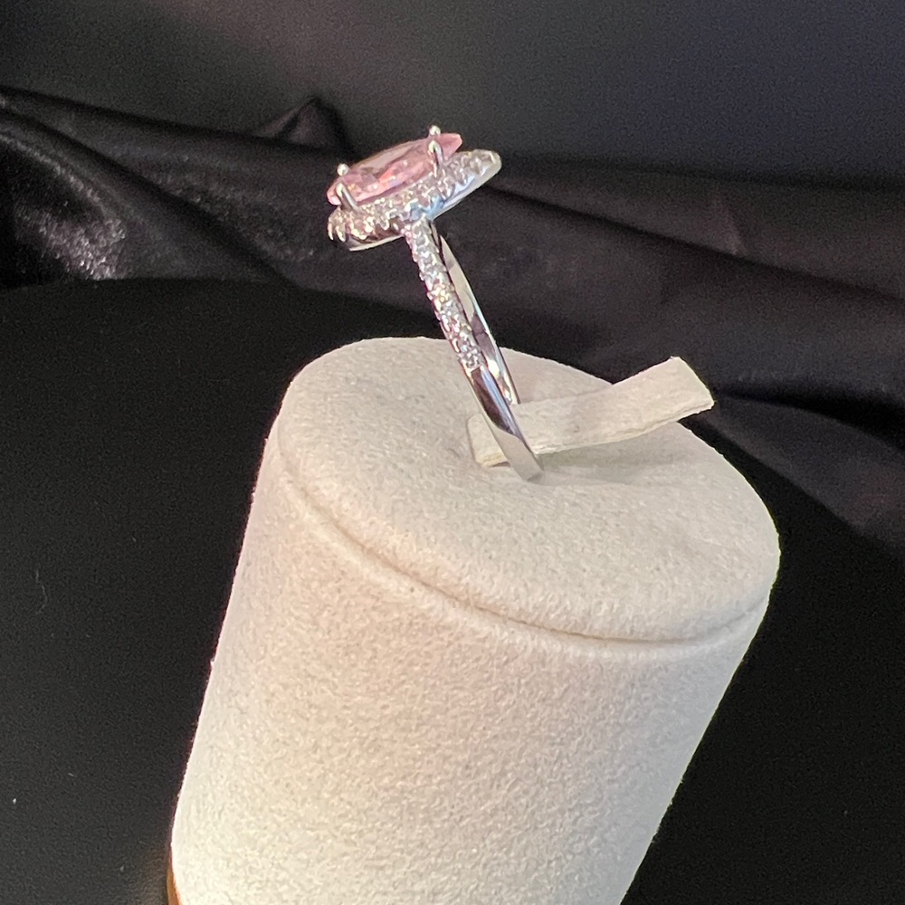 S925🌸AAA PINK CZ Tear Drop Ring🌸 SIZE 8 GORGEOUS - Picture 9 of 11